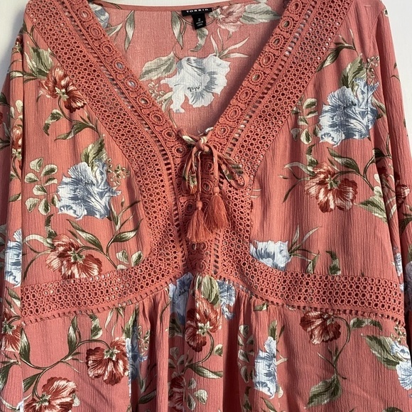 Torrid Floral Blouse with lace, tassel and bell sleeves. Size: 2X - Picture 3 of 11